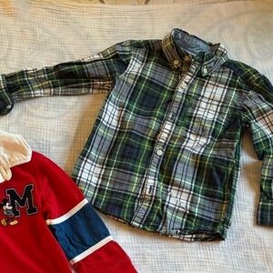 😳3/$15😳 Carter's Plaid dress Shirt size 3T